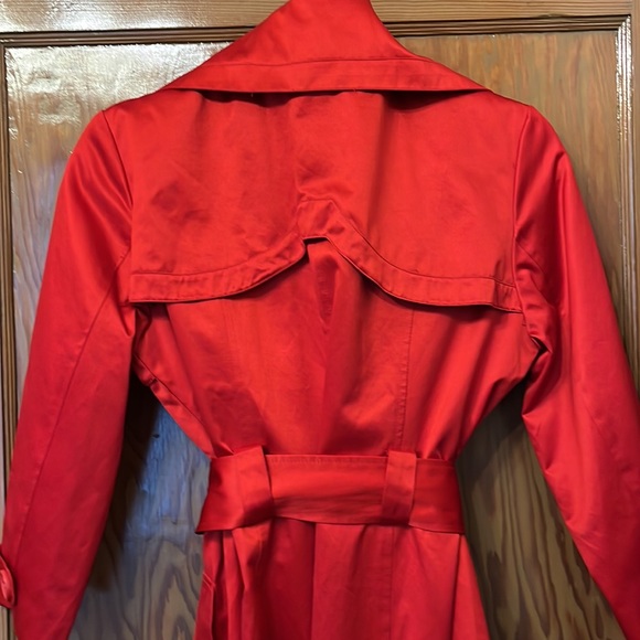 Red Bebe trench coat. Size 10 - Picture 4 of 4